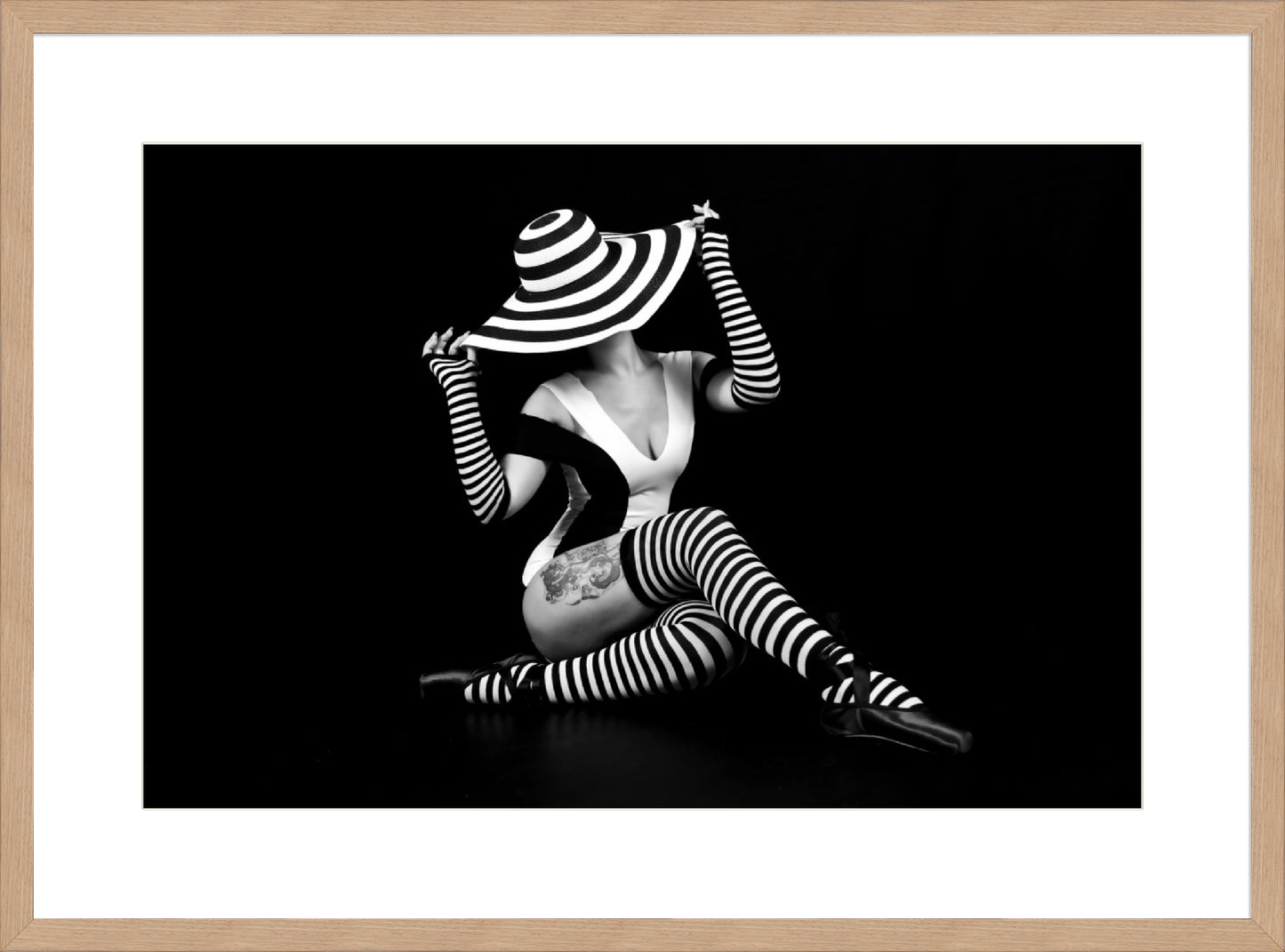 Couture Stripes - 10cm Mount Board