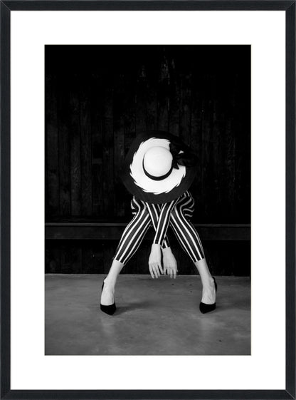 Striped Pose - 10cm Mount Board