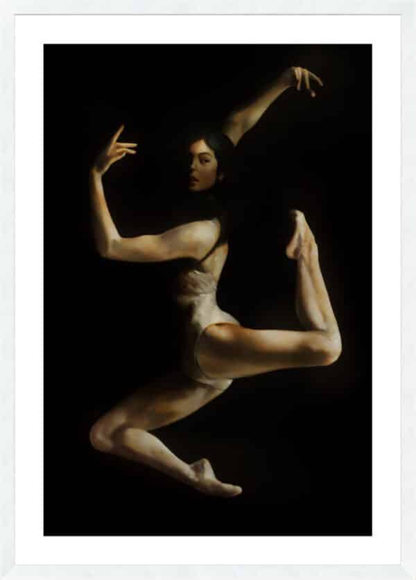 Expressive Dancer - 5cm White Border